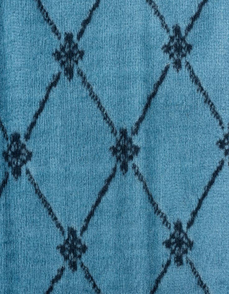 Detail image of 7' 9 x 10' 10 Kashan Design Rug