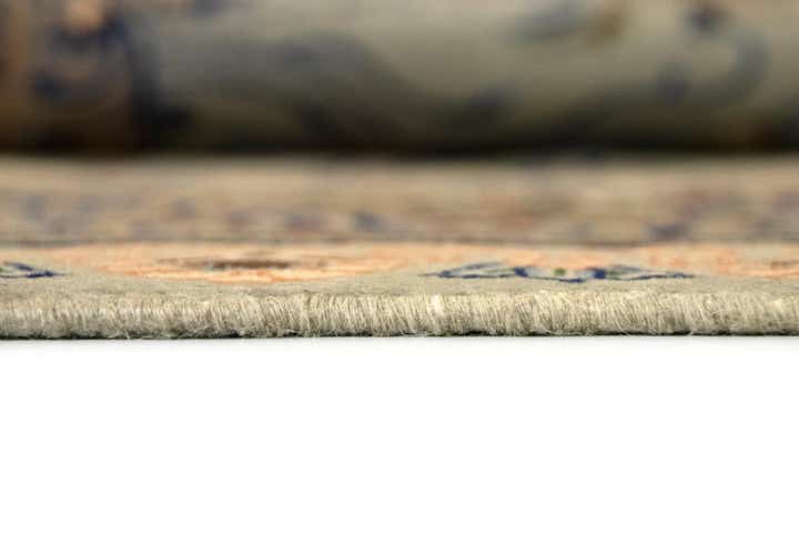 6' 6 x 10' Hand Knotted Kashan Persian Rug