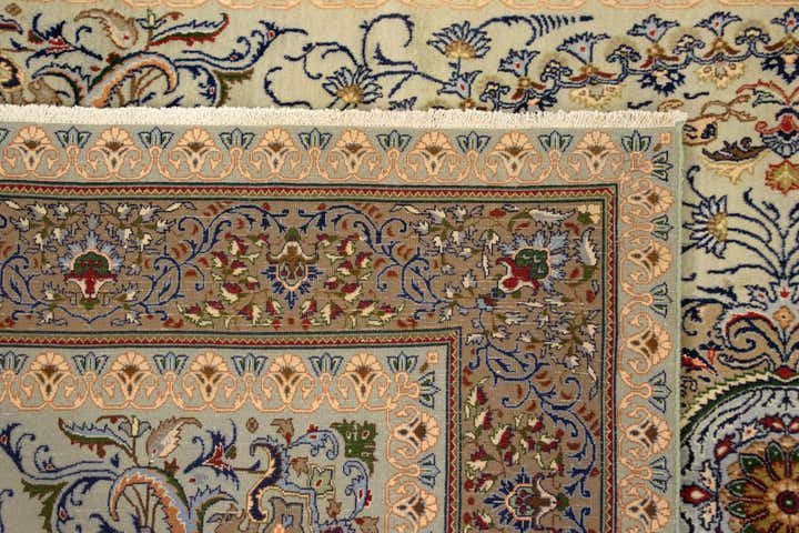 6' 6 x 10' Hand Knotted Kashan Persian Rug