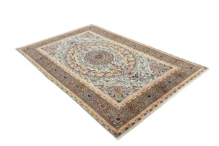 6' 6 x 10' Hand Knotted Kashan Persian Rug