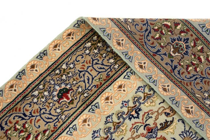 Detail image of 6' 6 x 10' Hand Knotted Kashan Persian Rug