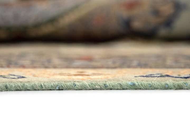 6' 6 x 10' Hand Knotted Kashan Persian Rug