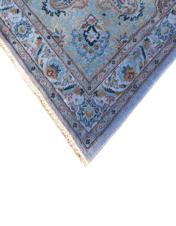 Detail image of 8' 11 x 12' 10 Kashan Rug
