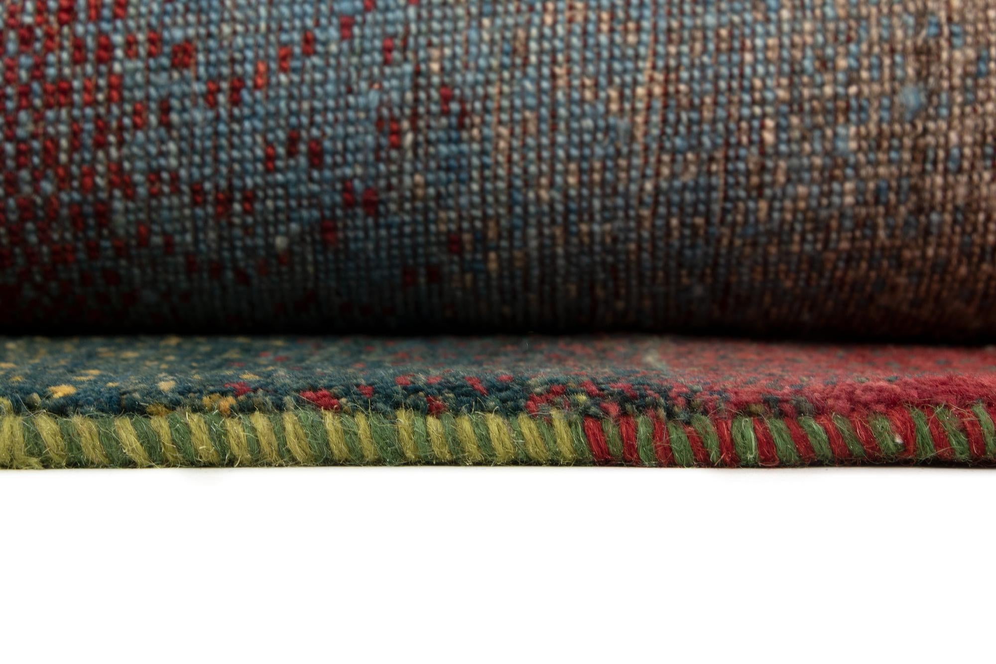 5' 9 x 8' 3 Kashkuli Wool Rug