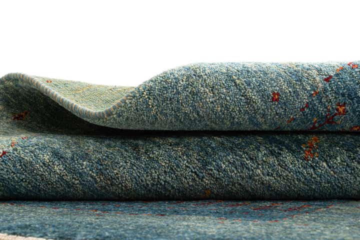 2' 7 x 4' 3 Kashkuli Wool Rug