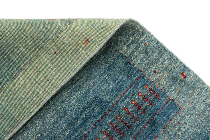 Detail image of 2' 7 x 4' 3 Kashkuli Wool Rug