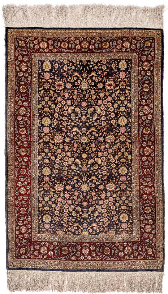 Detail image of 2' 7 x 4' 1 Kayseri Silk Rug