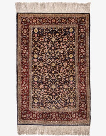 2' 7 x 4' 1 Kayseri Silk Rug