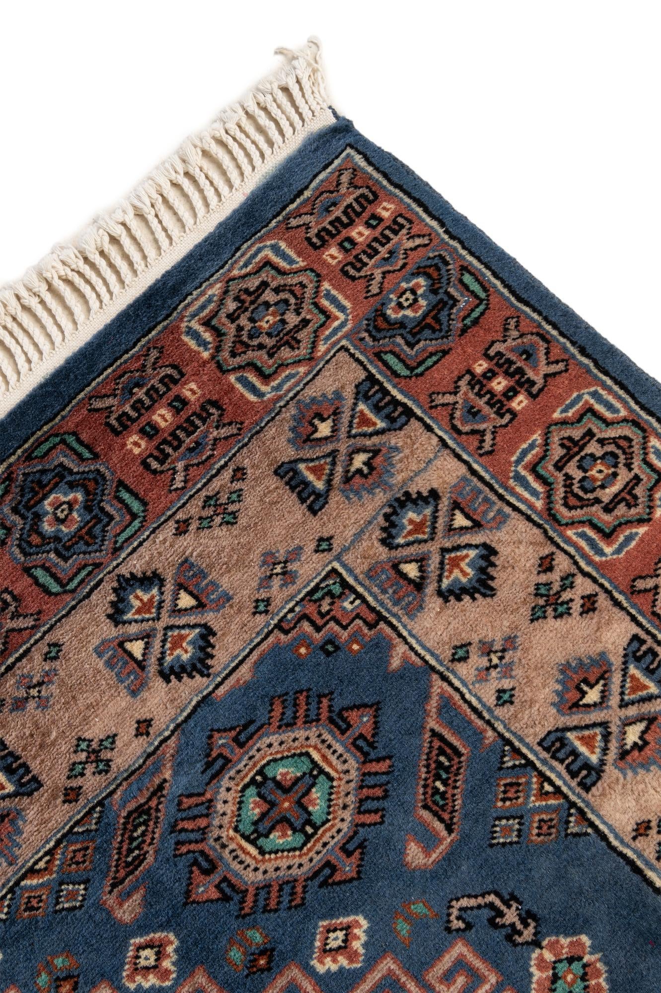 4' 4 x 6' 1 Hand Knotted Kazak Oriental Wool Rug