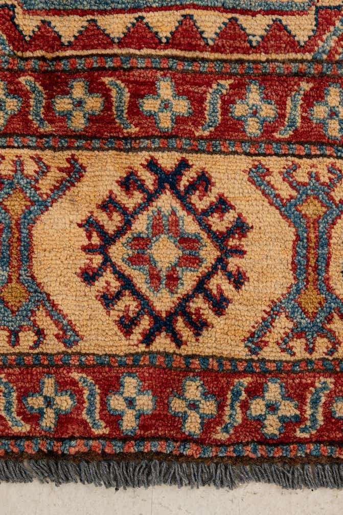 6' 1 x 9' Hand Knotted Kazak Wool Rug