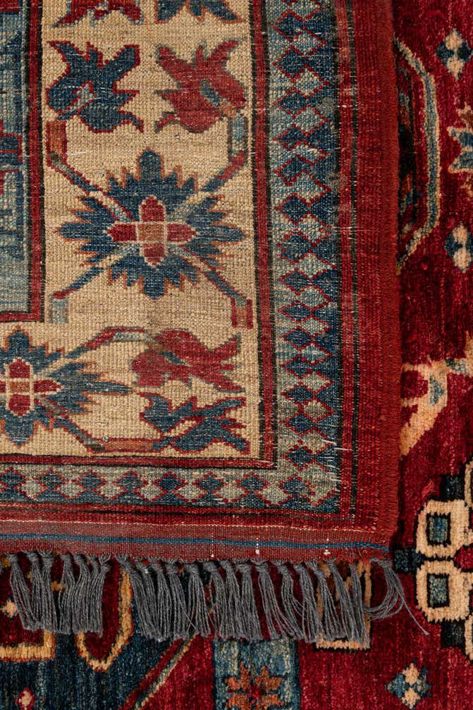 4' 11 x 6' 11 Hand Knotted Kazak Wool Rug