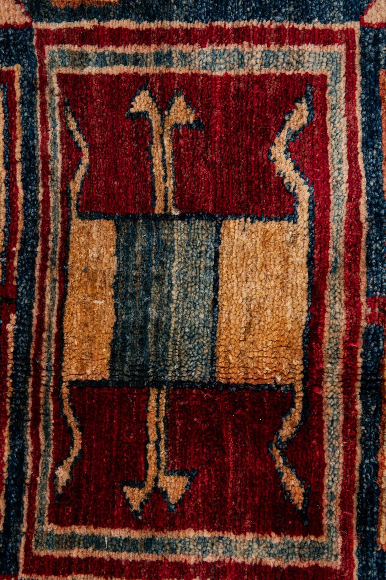 4' 11 x 6' 11 Hand Knotted Kazak Wool Rug