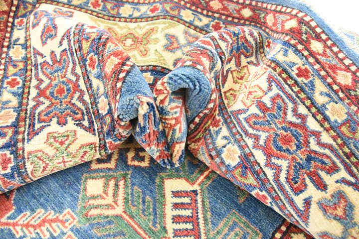5' x 6' 8 Hand Knotted Kazak Oriental Rug