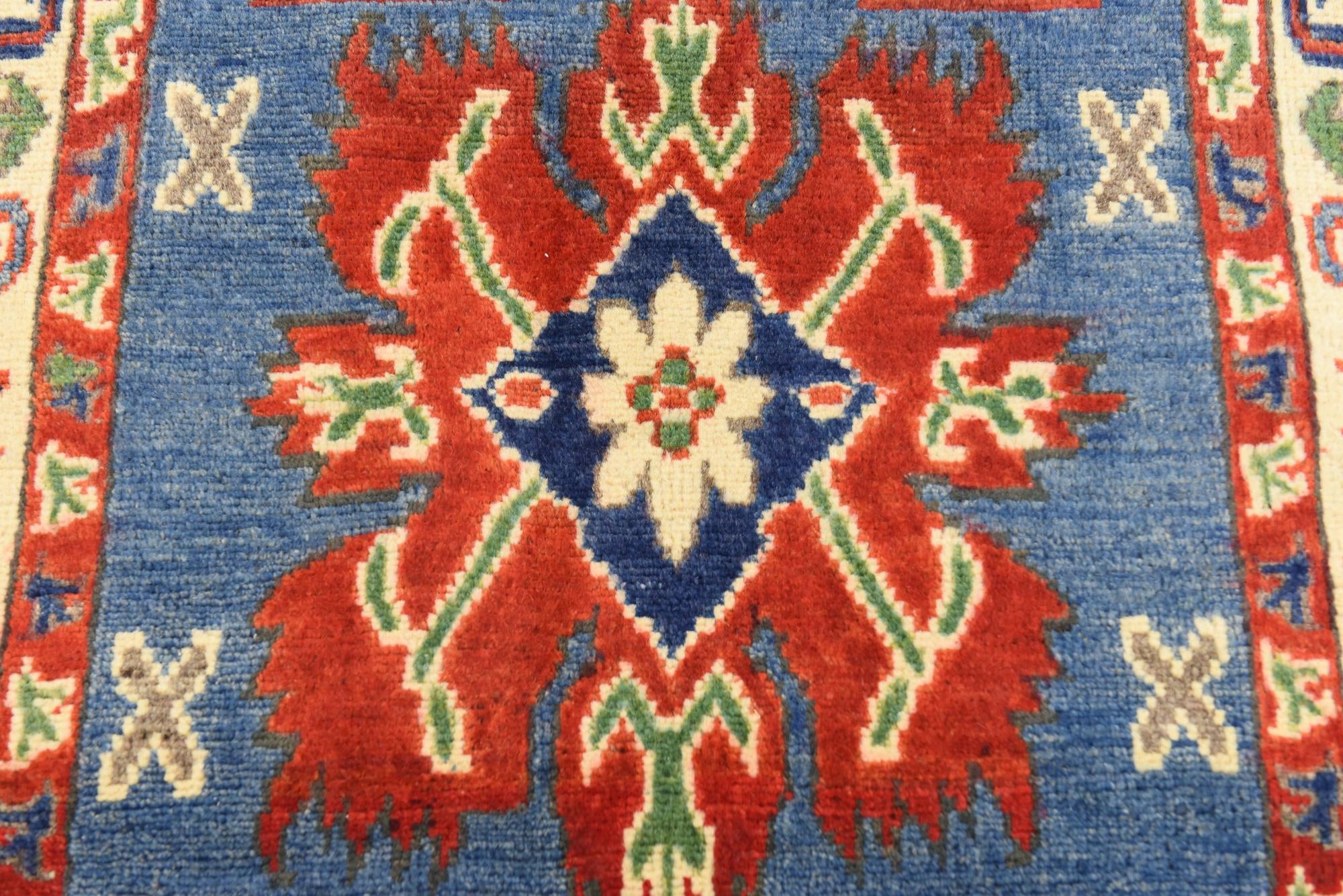 2' 10 x 4' 5 Hand Knotted Kazak Oriental Rug