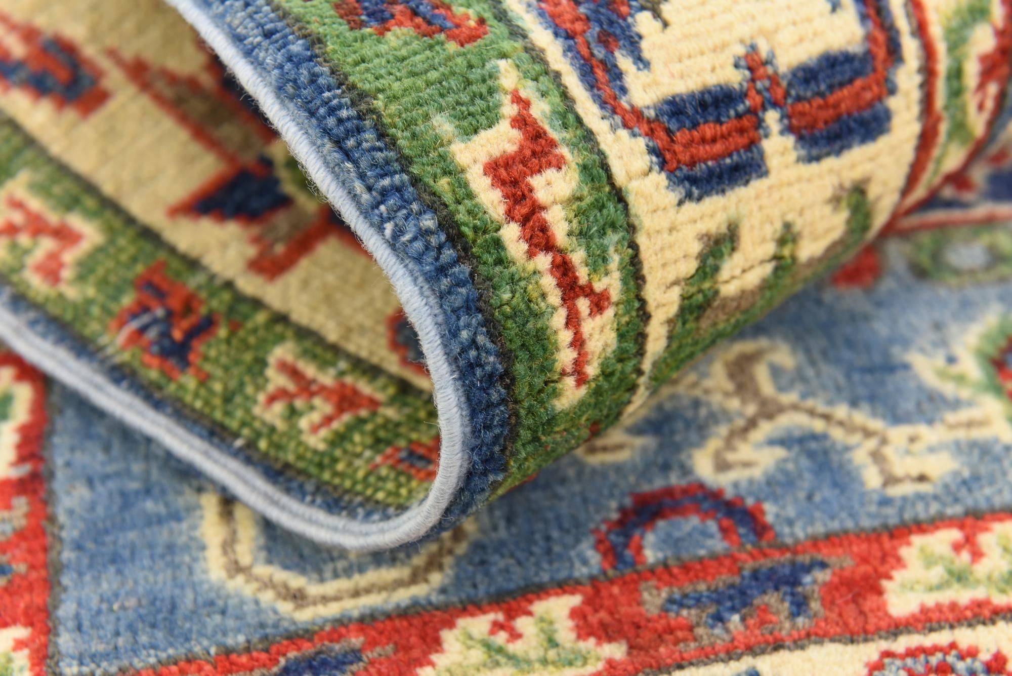 2' 10 x 4' 5 Hand Knotted Kazak Oriental Rug
