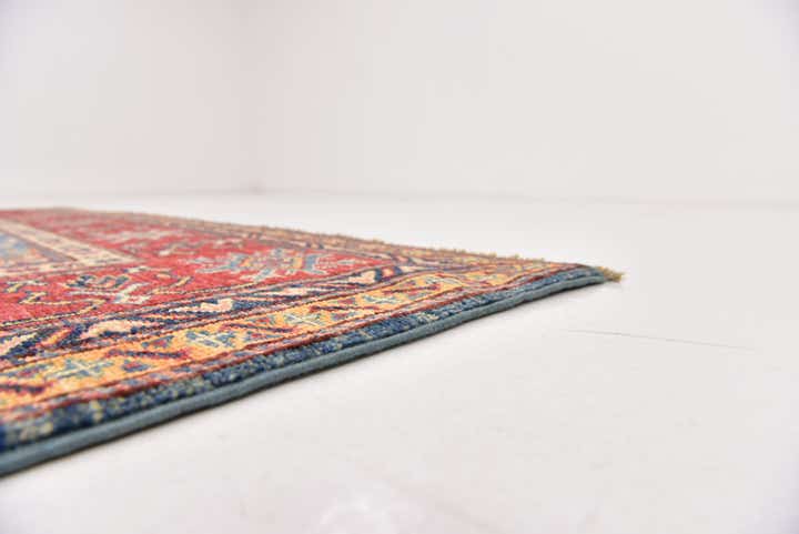 5' x 6' 9 Hand Knotted Kazak Oriental Rug