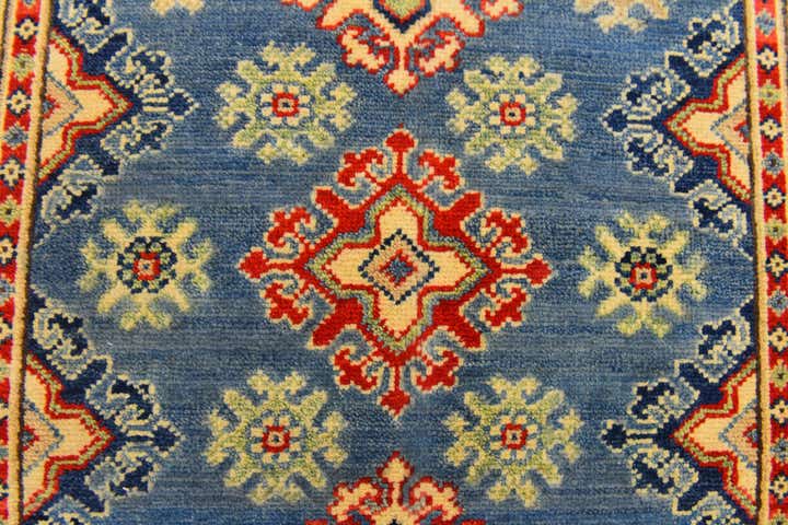 2' 7 x 4' 1 Hand Knotted Kazak Rug