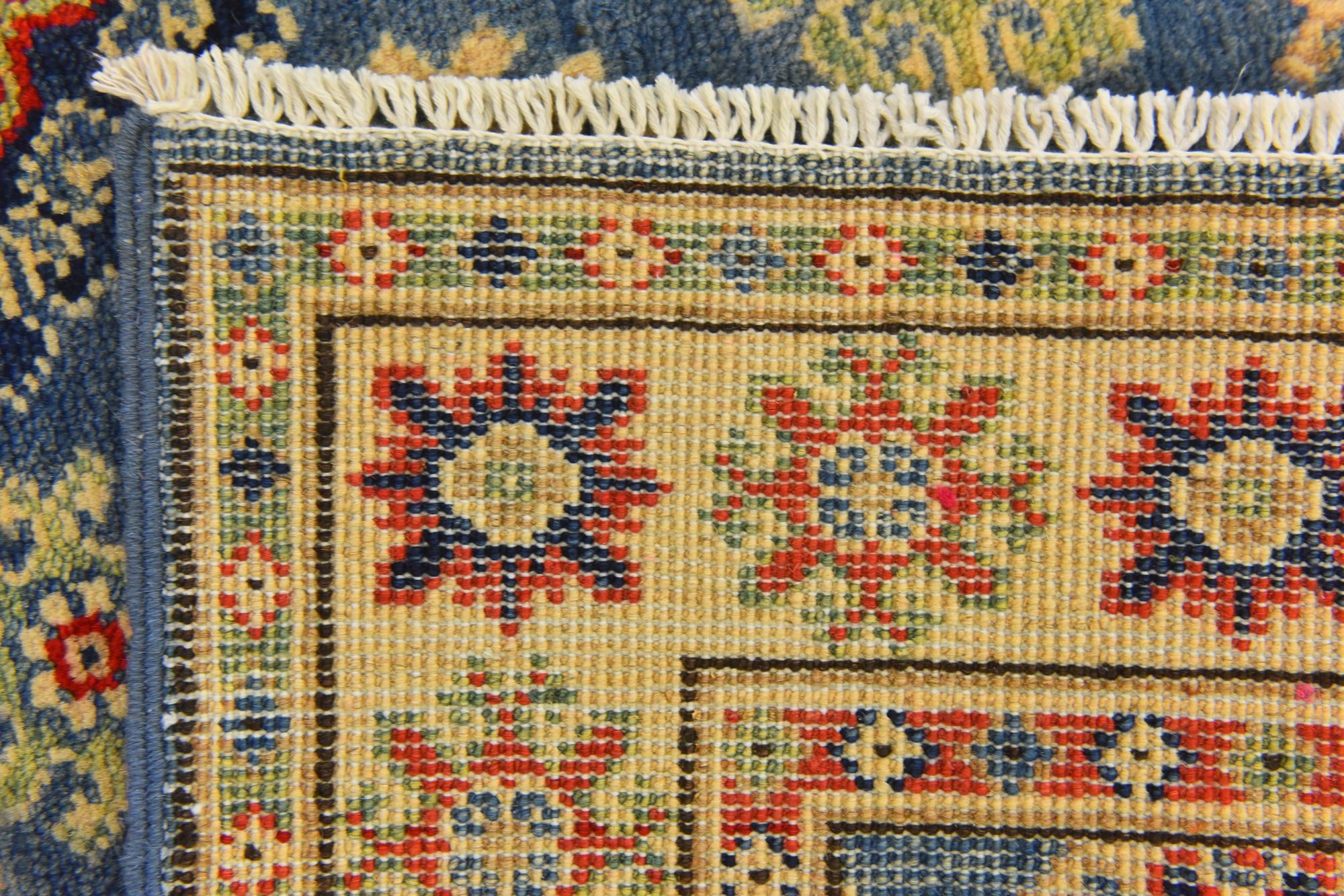 2' 7 x 4' 1 Hand Knotted Kazak Rug