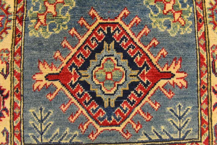 2' 7 x 3' 9 Hand Knotted Kazak Rug