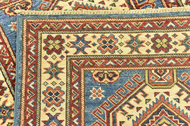 2' 8 x 4' 2 Hand Knotted Kazak Oriental Rug