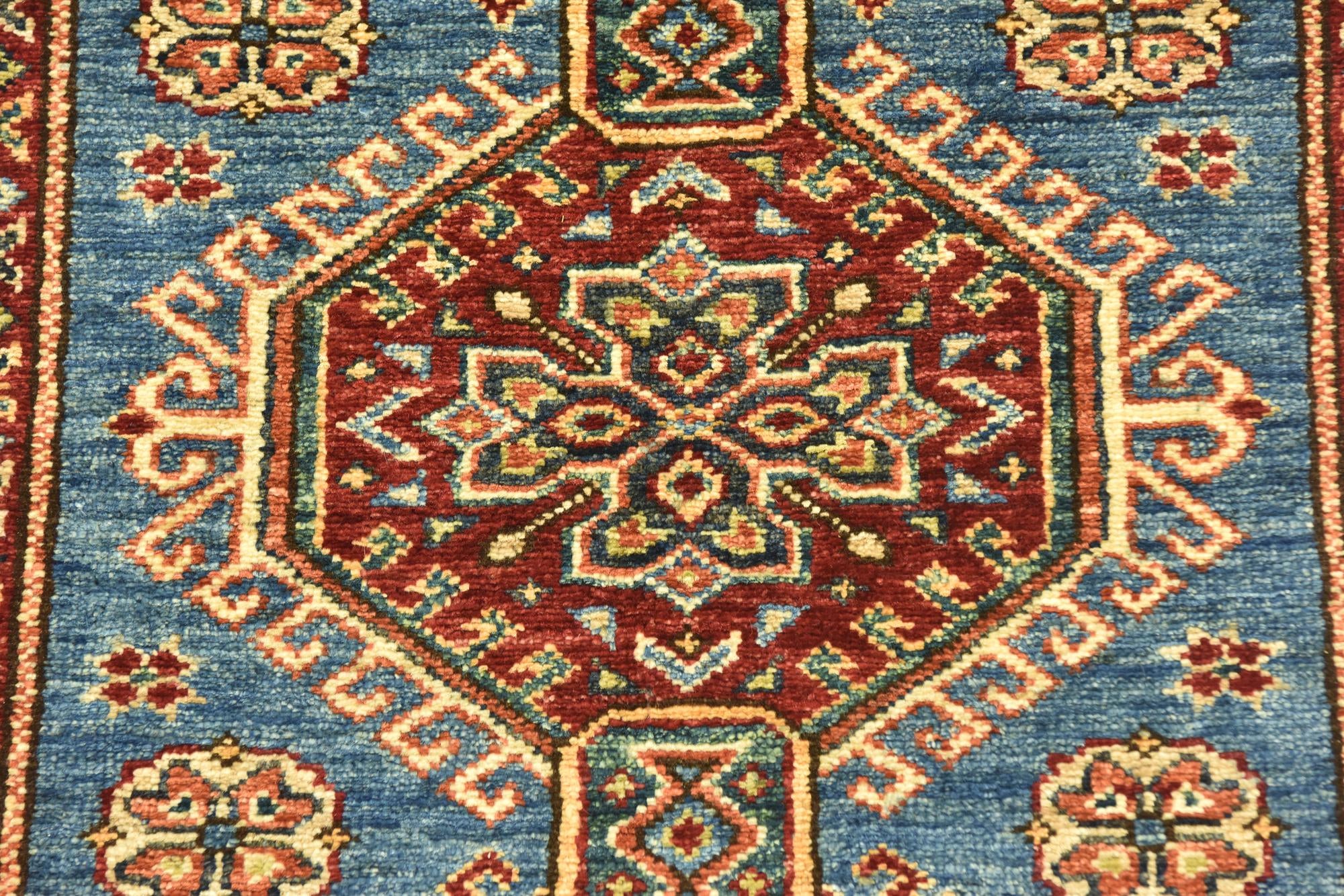 2' 8 x 4' 2 Hand Knotted Kazak Oriental Rug