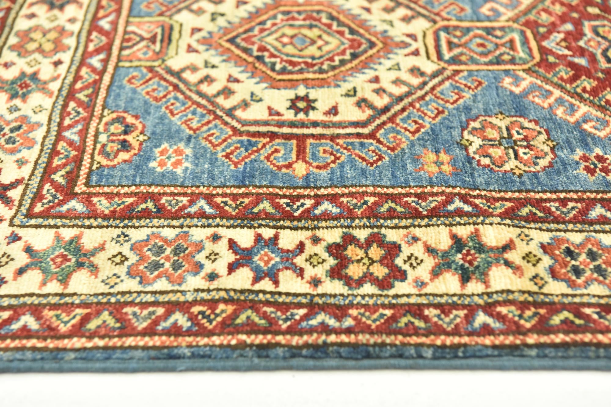 2' 8 x 4' 2 Hand Knotted Kazak Oriental Rug