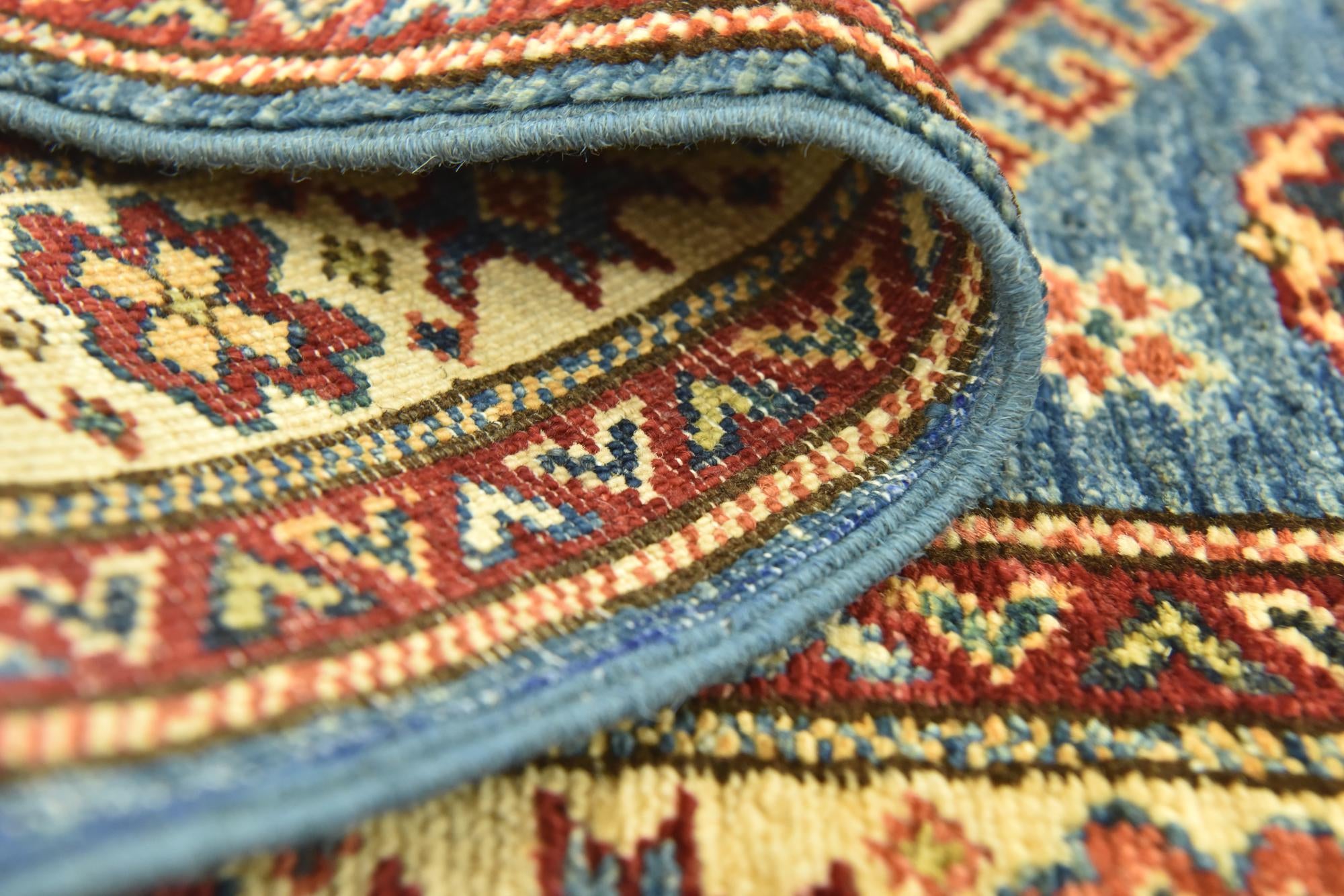 2' 8 x 4' 2 Hand Knotted Kazak Oriental Rug