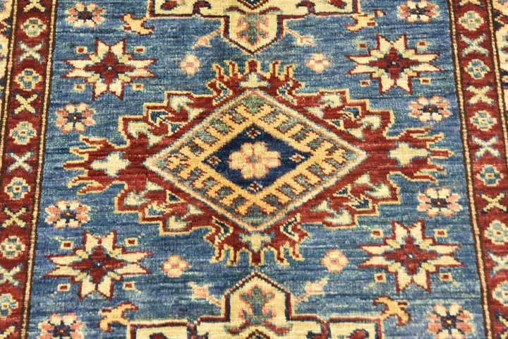 2' 10 x 3' 9 Hand Knotted Kazak Oriental Rug