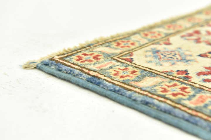 2' 10 x 3' 9 Hand Knotted Kazak Oriental Rug