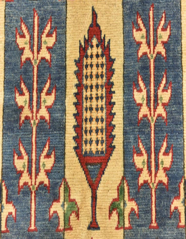 Detail image of 5' 6 x 8'  Hand Knotted Kazak Rug