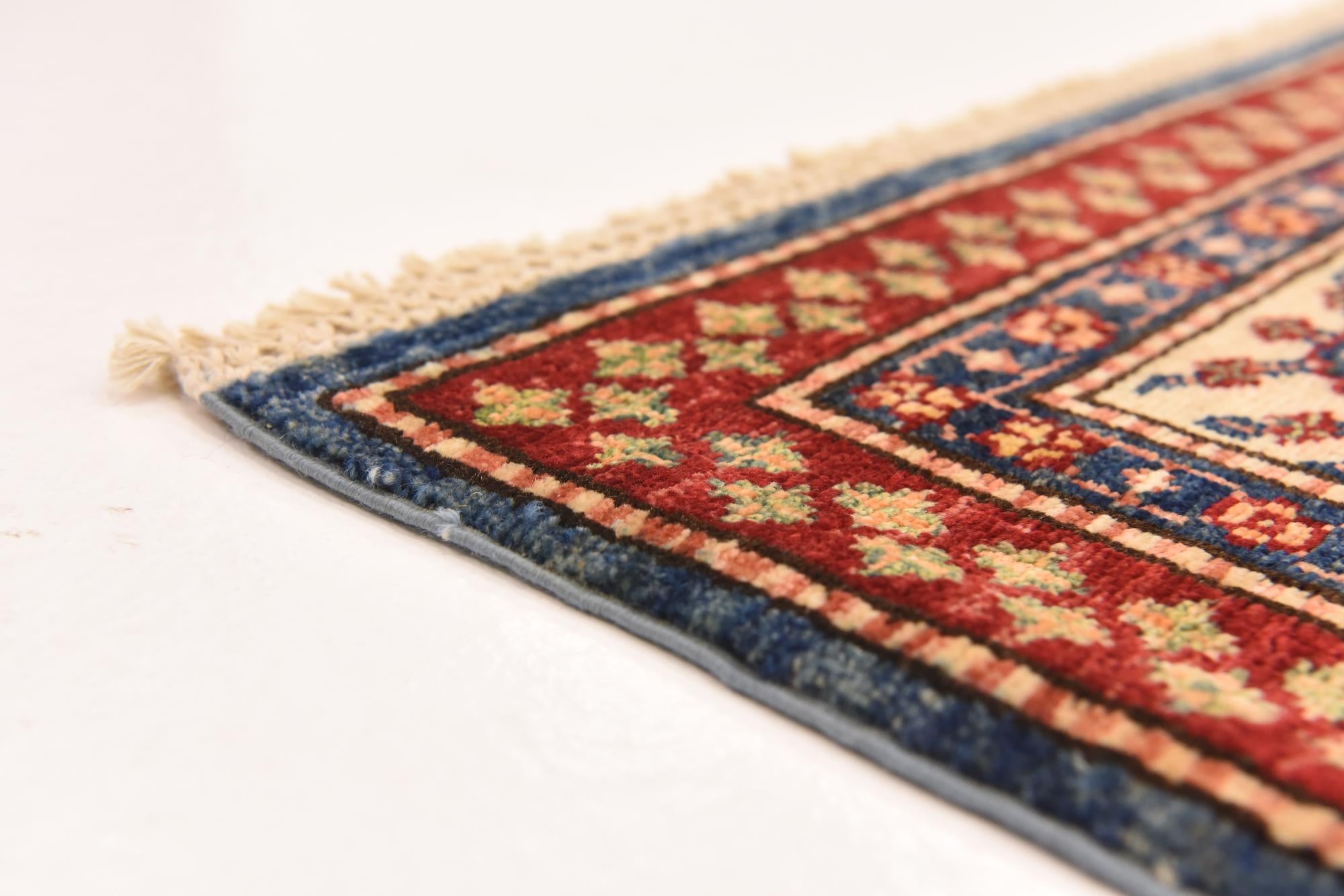 5' 8 x 7' 8 Hand Knotted Kazak Oriental Rug