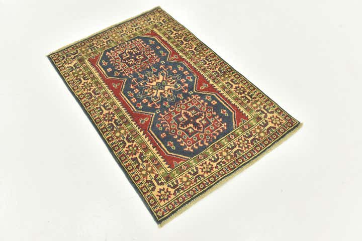 2' 8 x 4' Hand Knotted Kazak Rug