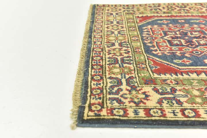 2' 8 x 4' Hand Knotted Kazak Rug