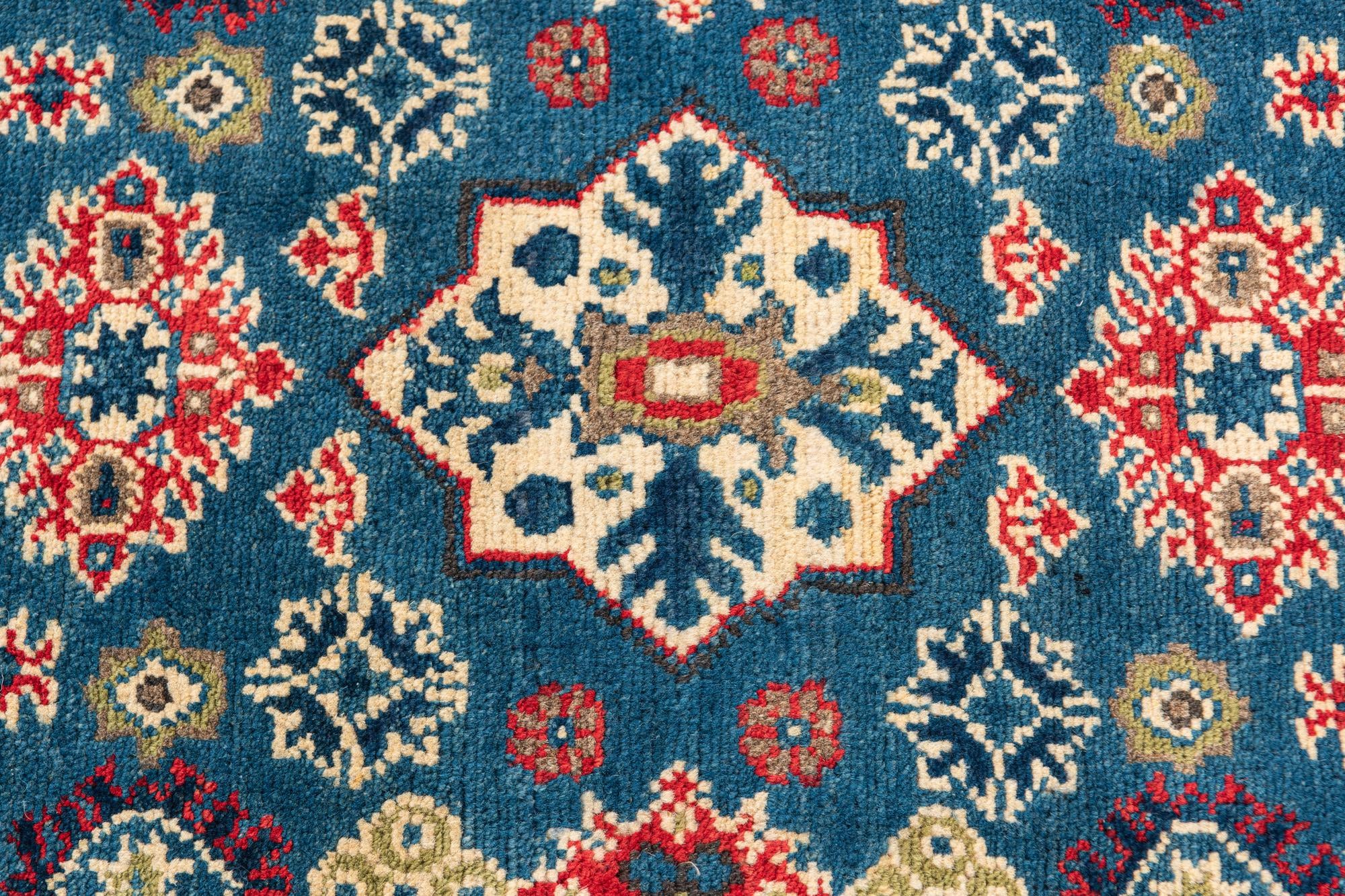 2' 7 x 4' 2 Hand Knotted Kazak Rug