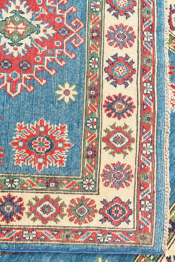 4' x 6' 1 Hand Knotted Kazak Rug