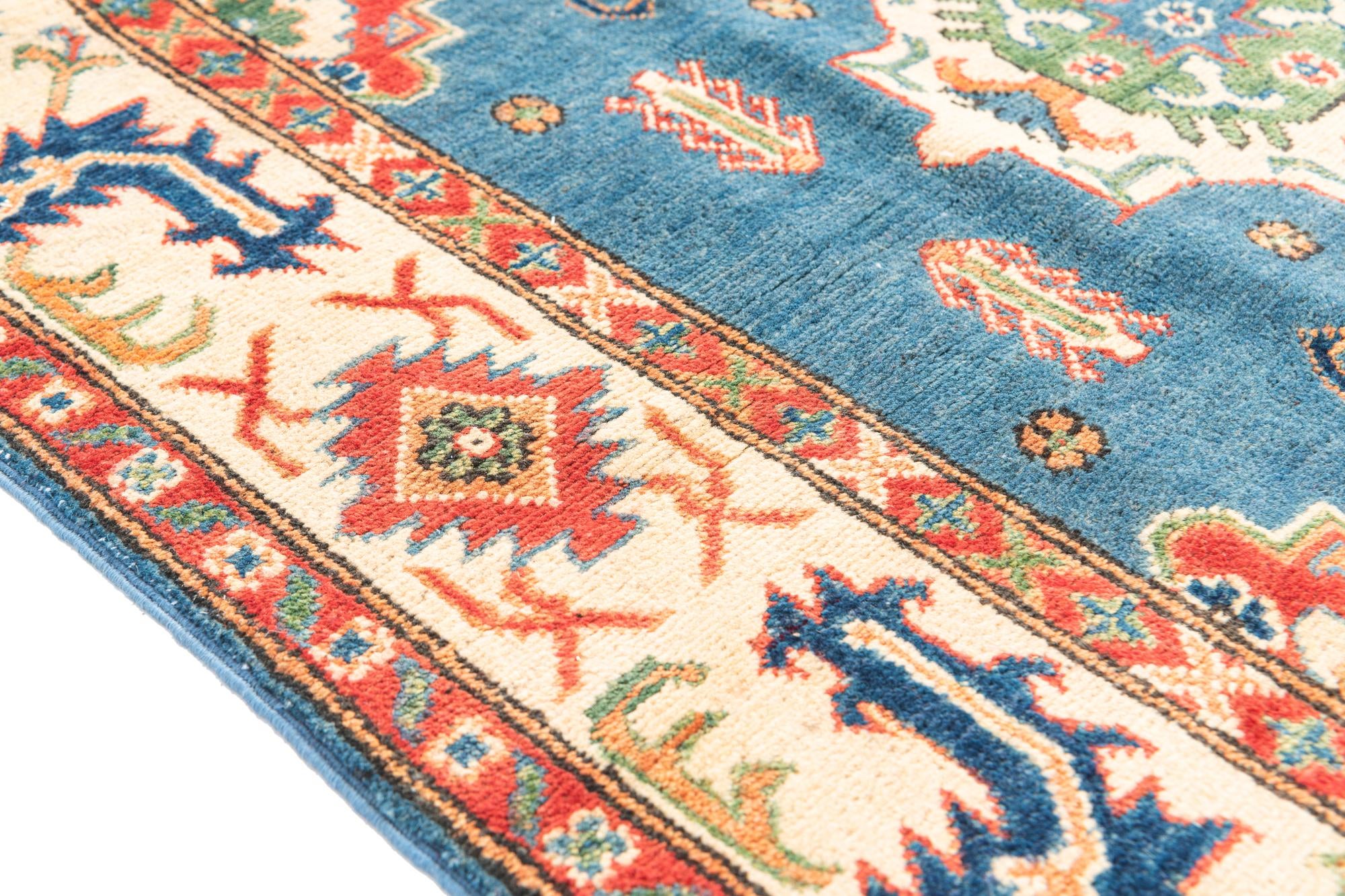 4' x 6' 1 Hand Knotted Kazak Rug