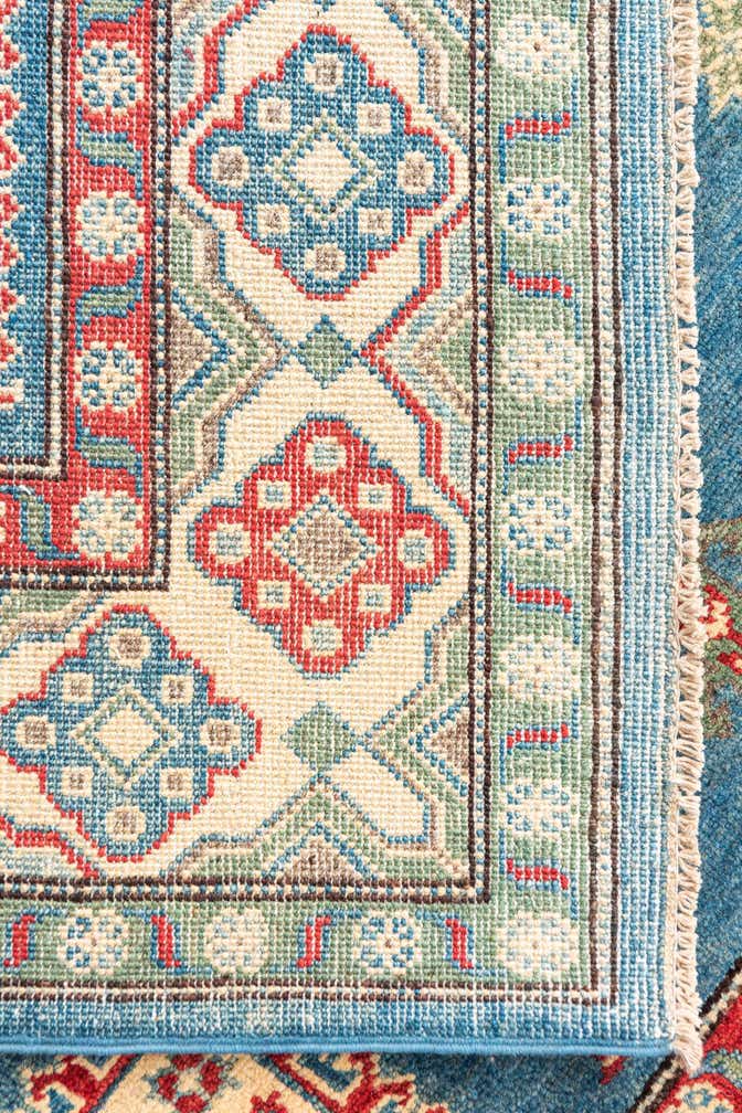 4' 10 x 6' 9 Hand Knotted Kazak Rug