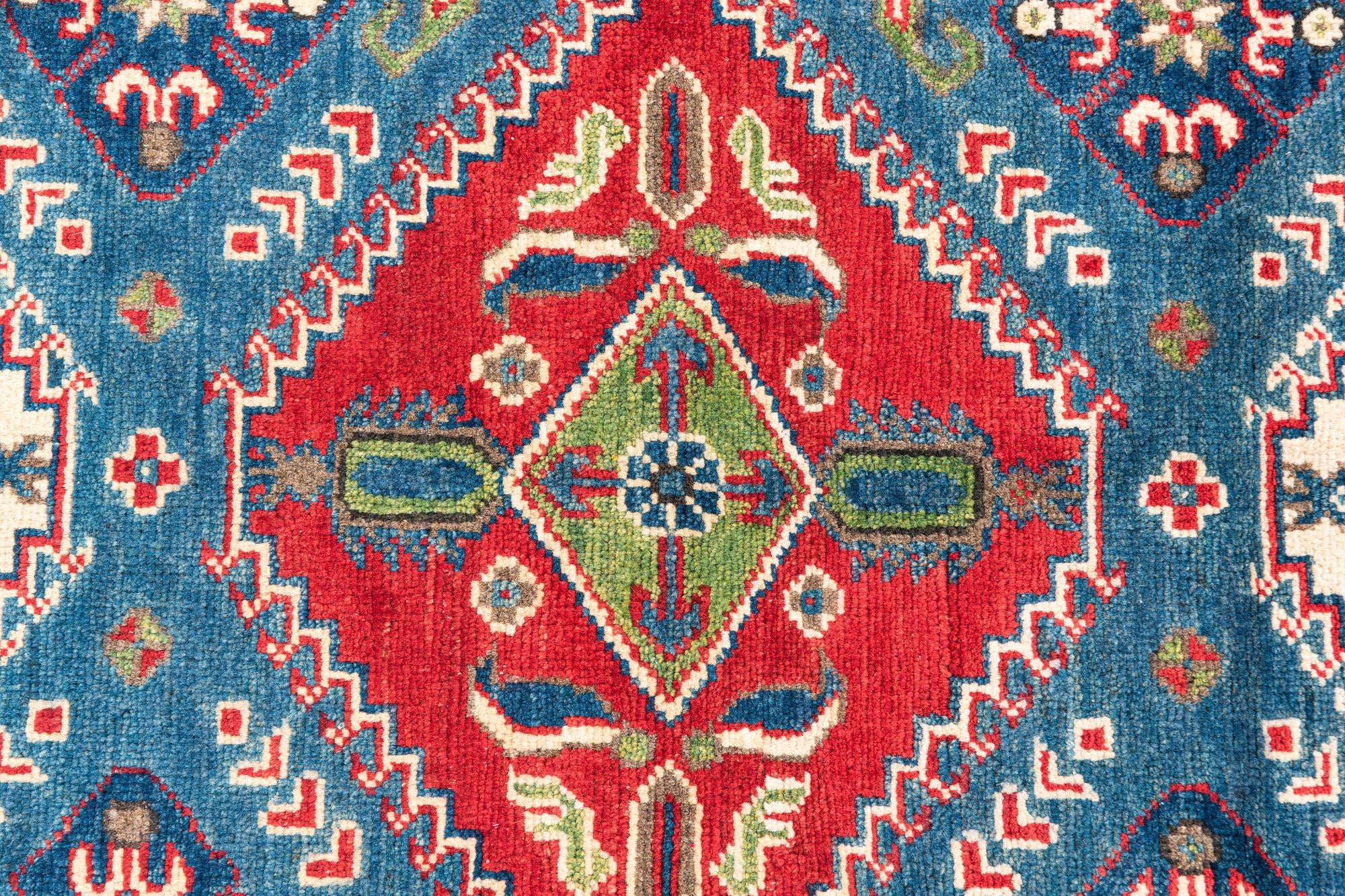 4' x 6' 1 Hand Knotted Kazak Rug