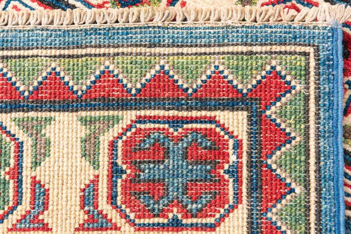 4' x 6' 1 Hand Knotted Kazak Rug