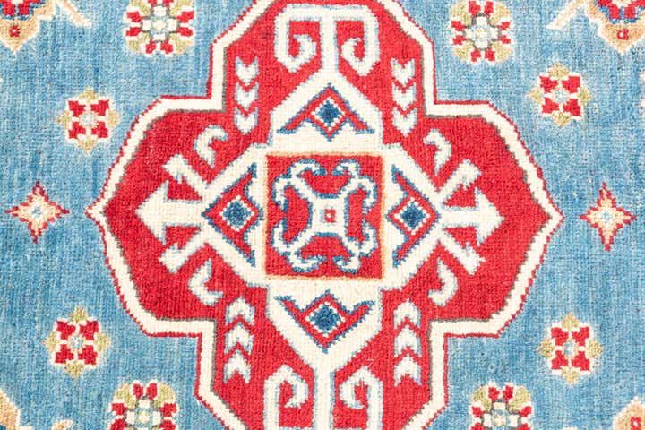 5' x 6' 10 Hand Knotted Kazak Rug