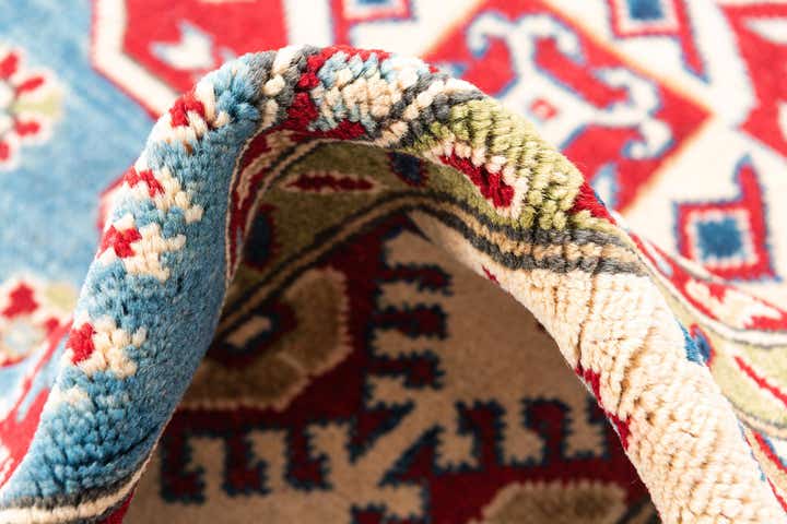 5' x 6' 10 Hand Knotted Kazak Rug