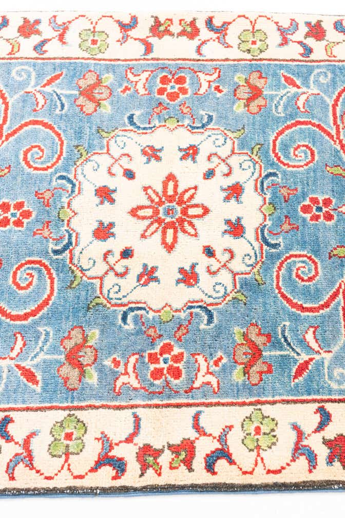 2' 8 x 4' Hand Knotted Kazak Rug