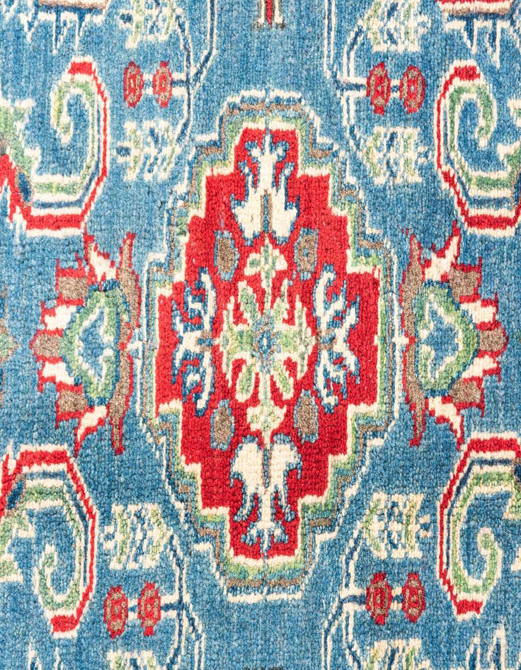 Detail image of 2' 8 x 4' Hand Knotted Kazak Rug