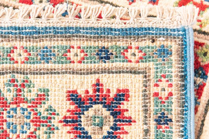 2' 7 x 4' 6 Hand Knotted Kazak Rug