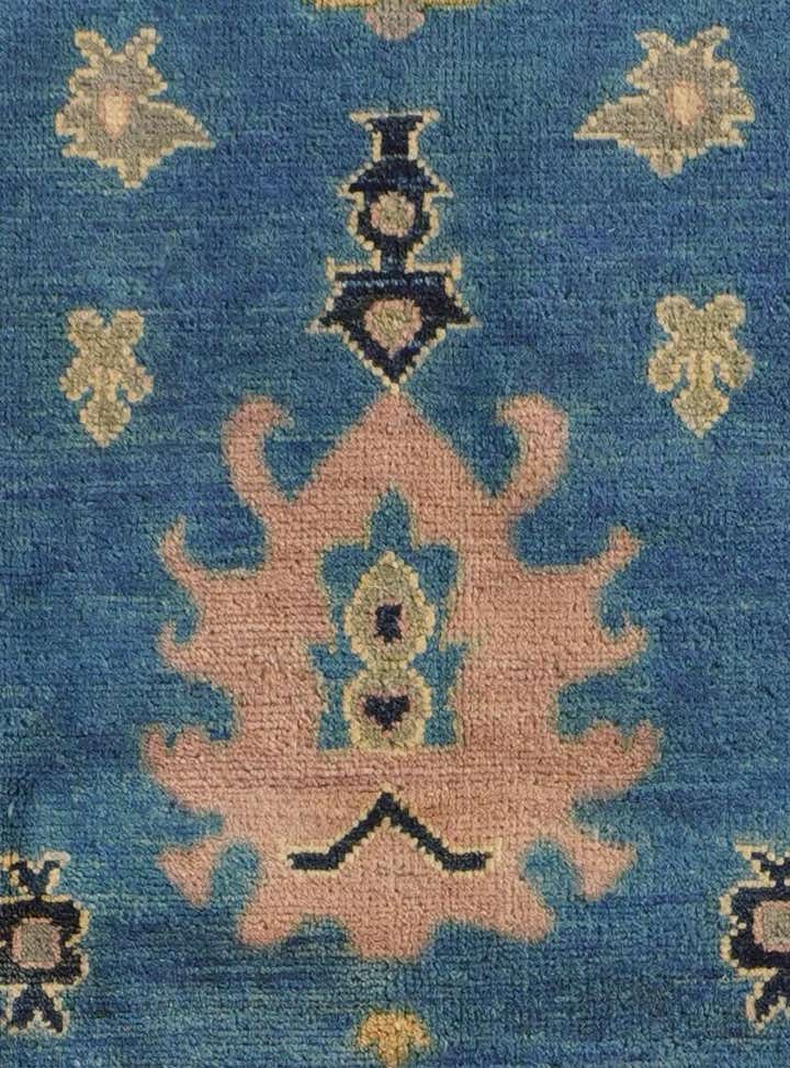 6' 9 x 9' 11 Hand Knotted Kazak Rug