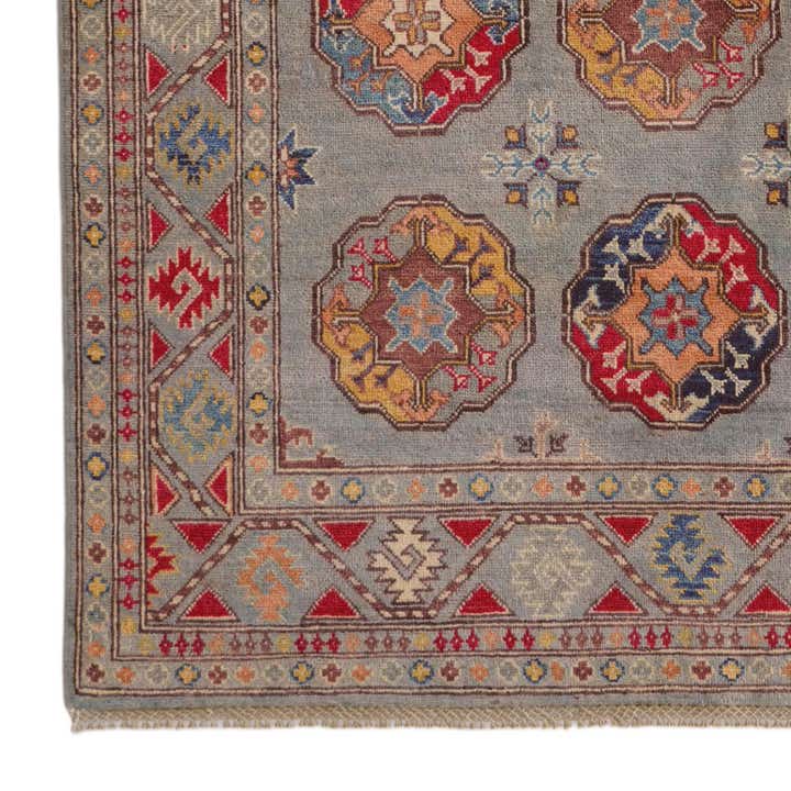 4' 10 x 6' 6 Hand Knotted Kazak Rug