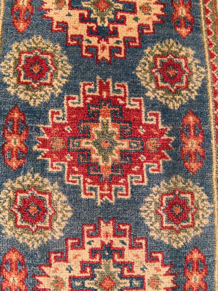 2' x 3' Hand Knotted Kazak Rug