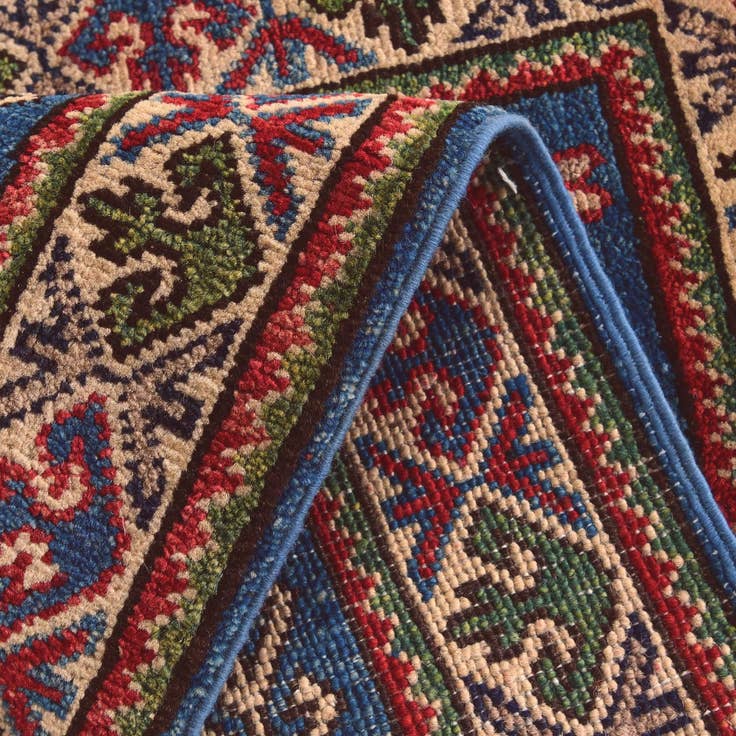 Detail image of 2' x 3' 6 Hand Knotted Kazak Rug