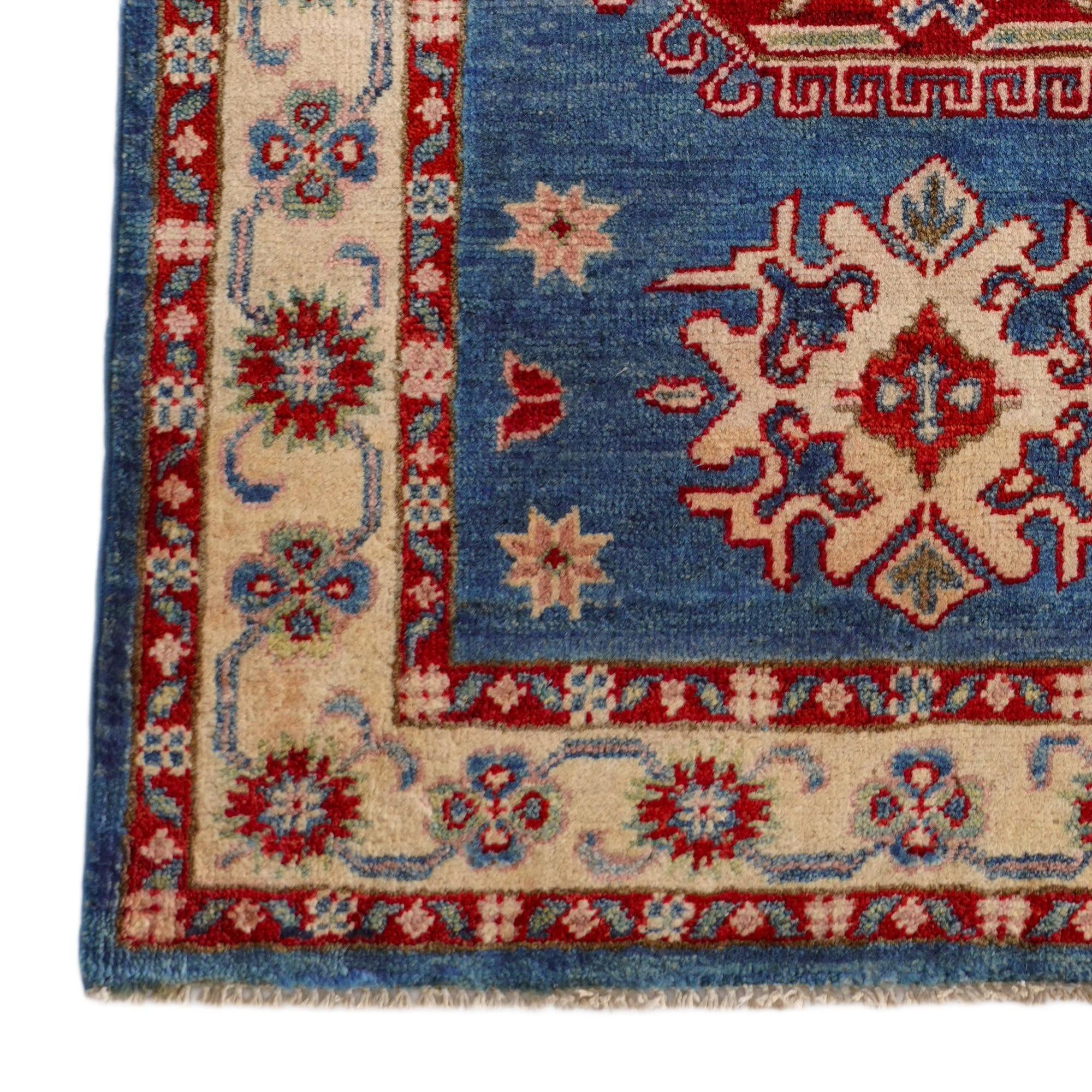 2' 7 x 4' 3 Hand Knotted Kazak Rug