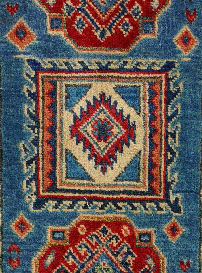 Detail image of 2' x 3' Hand Knotted Kazak Rug